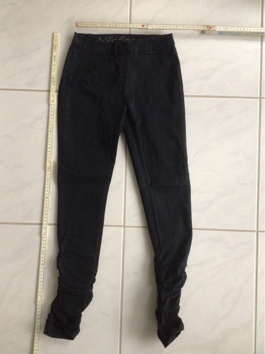 Leggings: Hose/ Leggins Stretch 34 – Usato da Liestal venduto da sonnenbaum