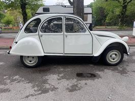 Une des dernières 2CV produites.