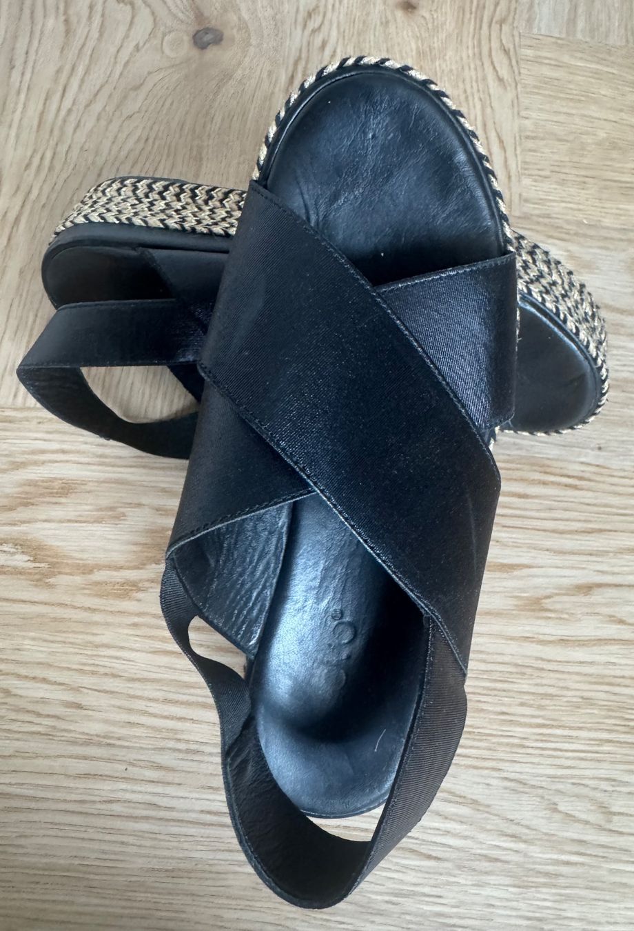 Chaussures femmes: SANDALE INUOVA  GR. 38 – D'occasion à Walperswil par So1me25 4