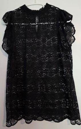 Elegante schwarze Bluse mit Spitze