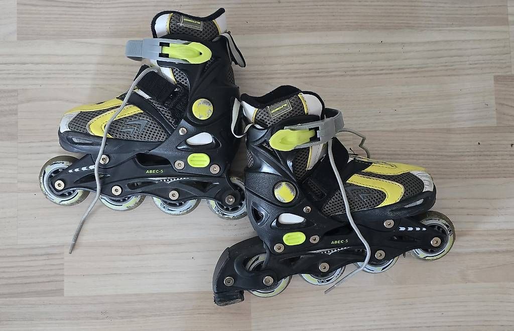 Pattini in linea & Pattini a rotelle: Kinder-Inlineskates Gr. 29-32 inkl. Protektoren – Usato da Krauchthal venduto da choklay