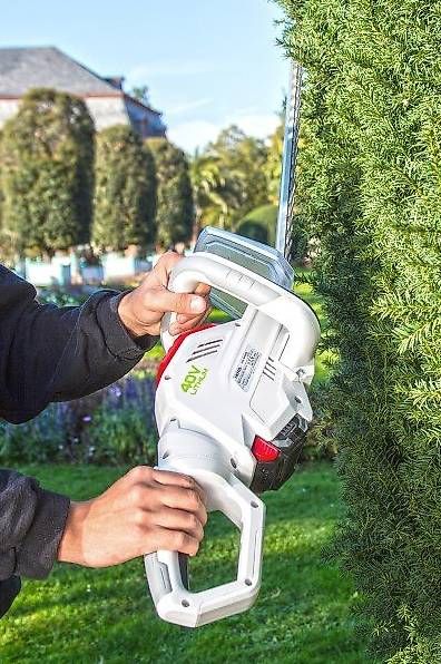 Alle Werkzeuge: IKRA - Akku Heckenschere IAHS 40-5425 - 1 – Gebraucht aus Susten von waltherag-pletschen 1