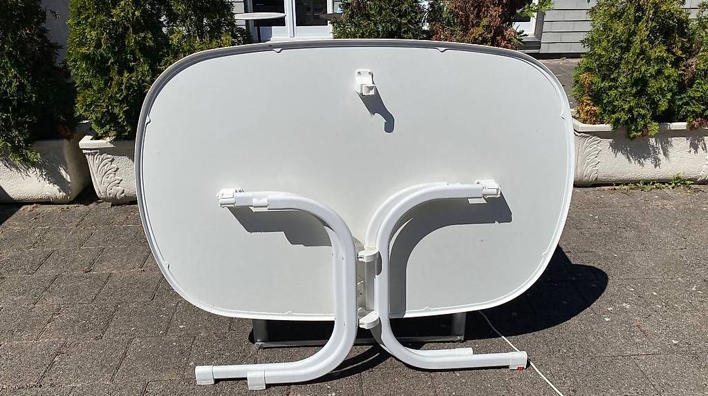 Tische: Garten/Balkontisch – Gebraucht aus Elgg von vinyl03 2