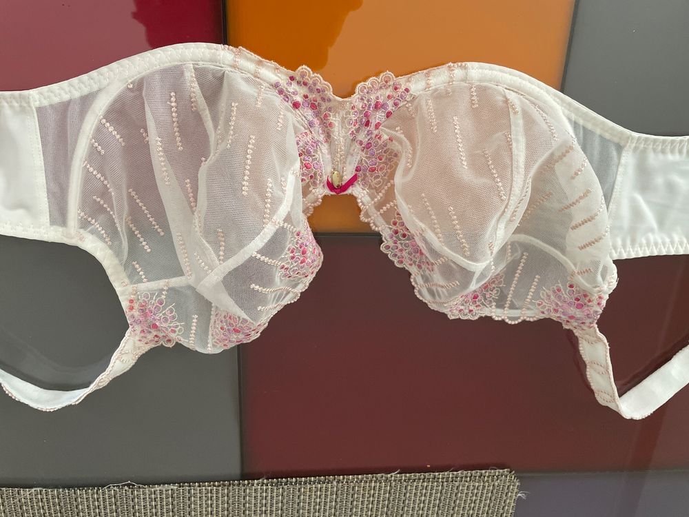 Soutien-gorge « Lejaby » 95D (Gebraucht) in Crassier für CHF 10 – mit ...