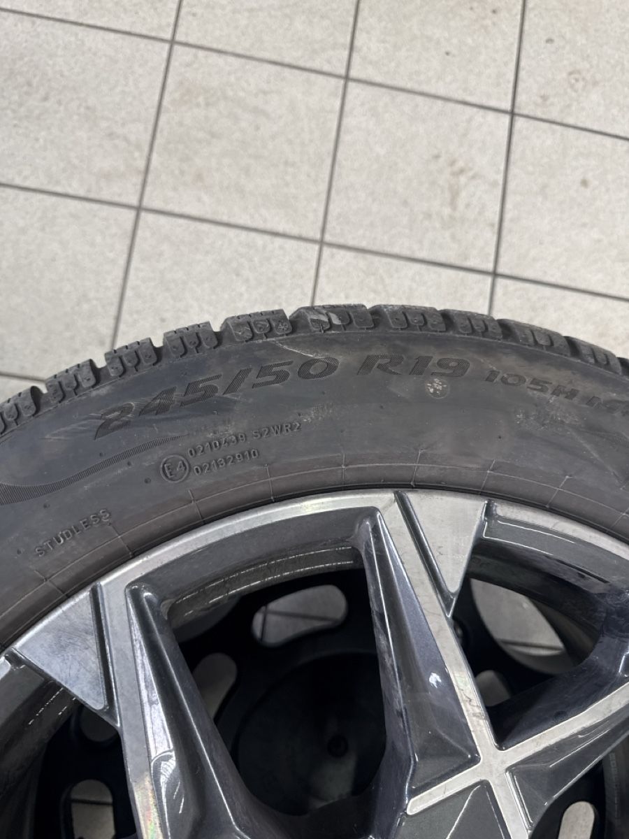 Pneumatici & Ruote complete: Bmw X3 Winterkompletträder – Usato da Oftringen venduto da lar_569b 5