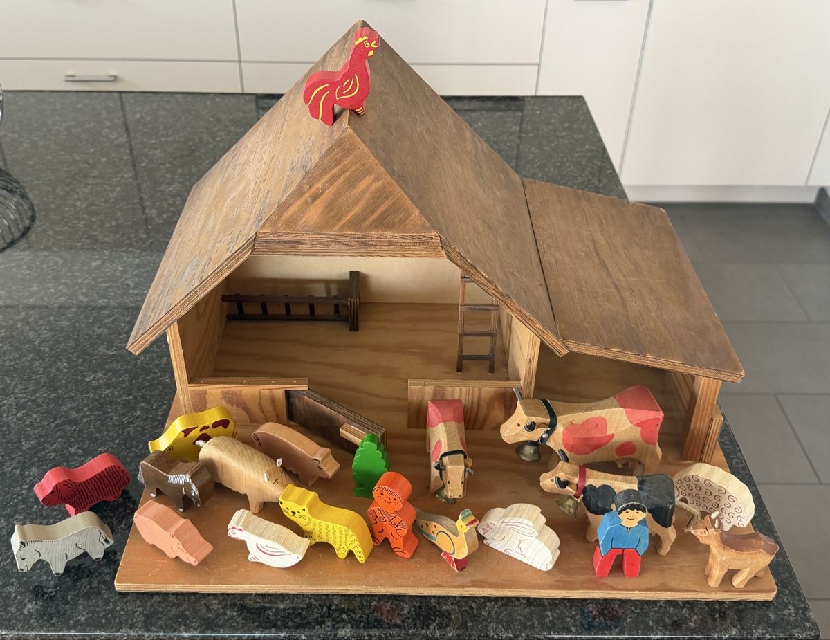 Giocattoli: Bauernhof aus Holz – Usato da Niedergösgen venduto da Lifestyle-85
