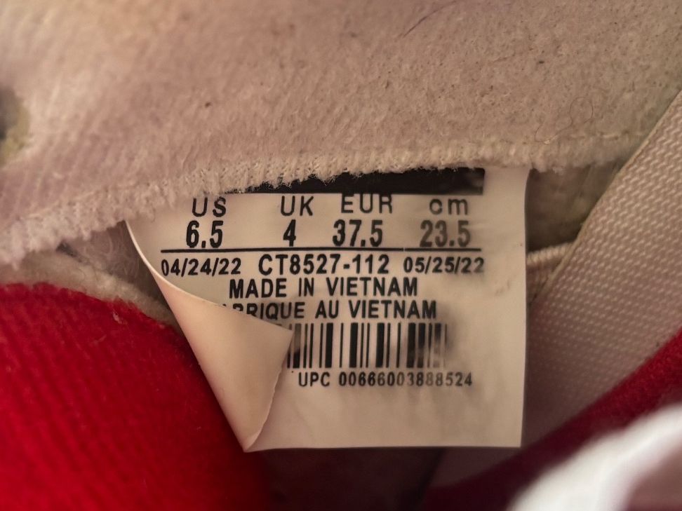 Jordan Scarpe da uomo: Jordan 4 red metallic red – Usato da Kallern venduto da Divina3 2