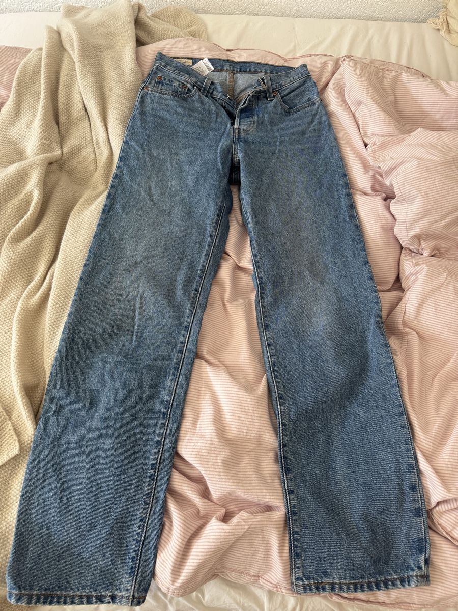 Levi's Jeans: Levis 501 W24 L32 – D'occasion à Mosen par elise.th