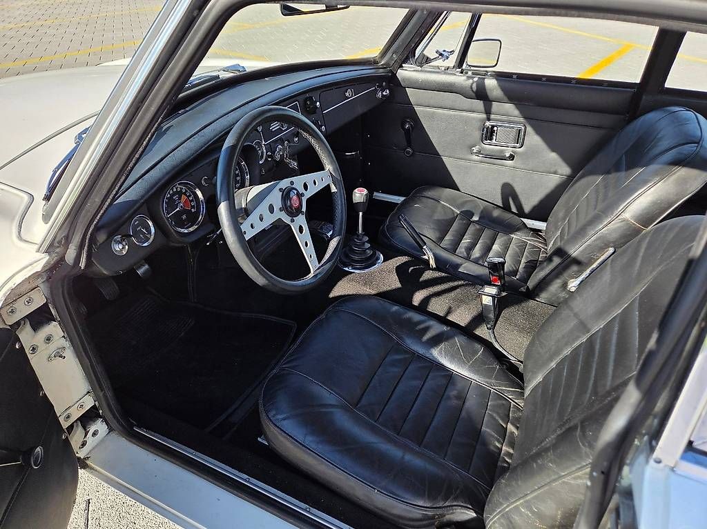 Automobili: MG MGC GT – Usato da Langenthal venduto da Goergens10 4