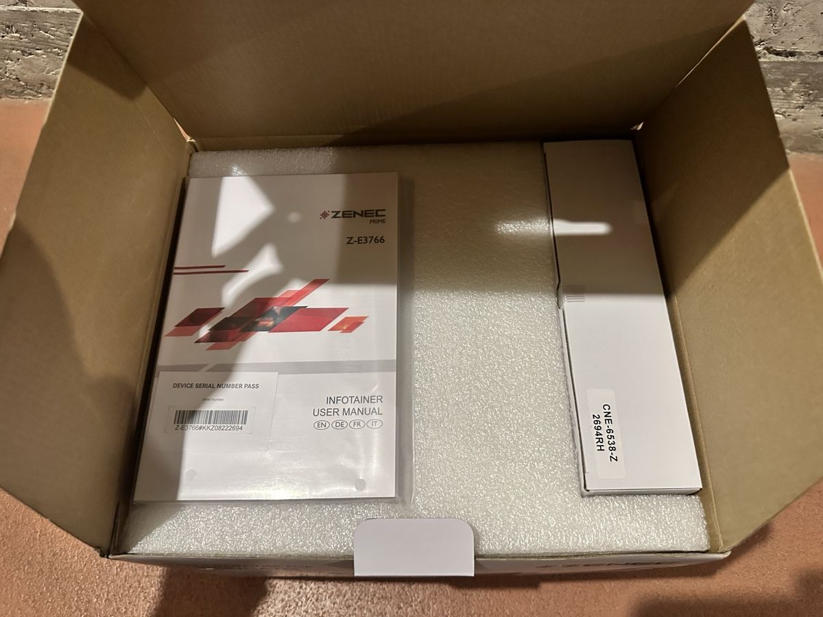 Zenec Lecteur multimedia & Streamer: Zenec Z-E3766 – Neuf avec emballage d'origine à Uetendorf par Elektrofritz 4