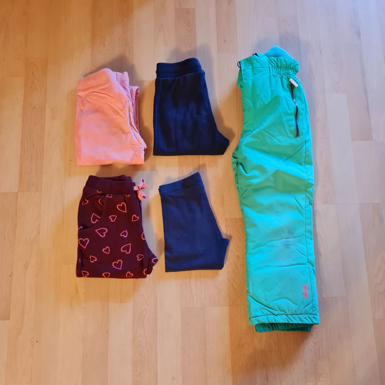 Lotti & Set di vestiti: 15 teiliges Kleiderpaket Grösse 122-128 – Usato da Lyss venduto da waldfee10 2
