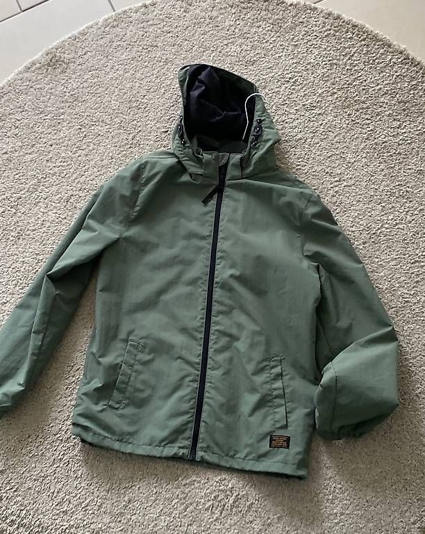Jacken: Regen - Windjacke Grösse 176 – Gebraucht aus Kehrsatz von Watzel