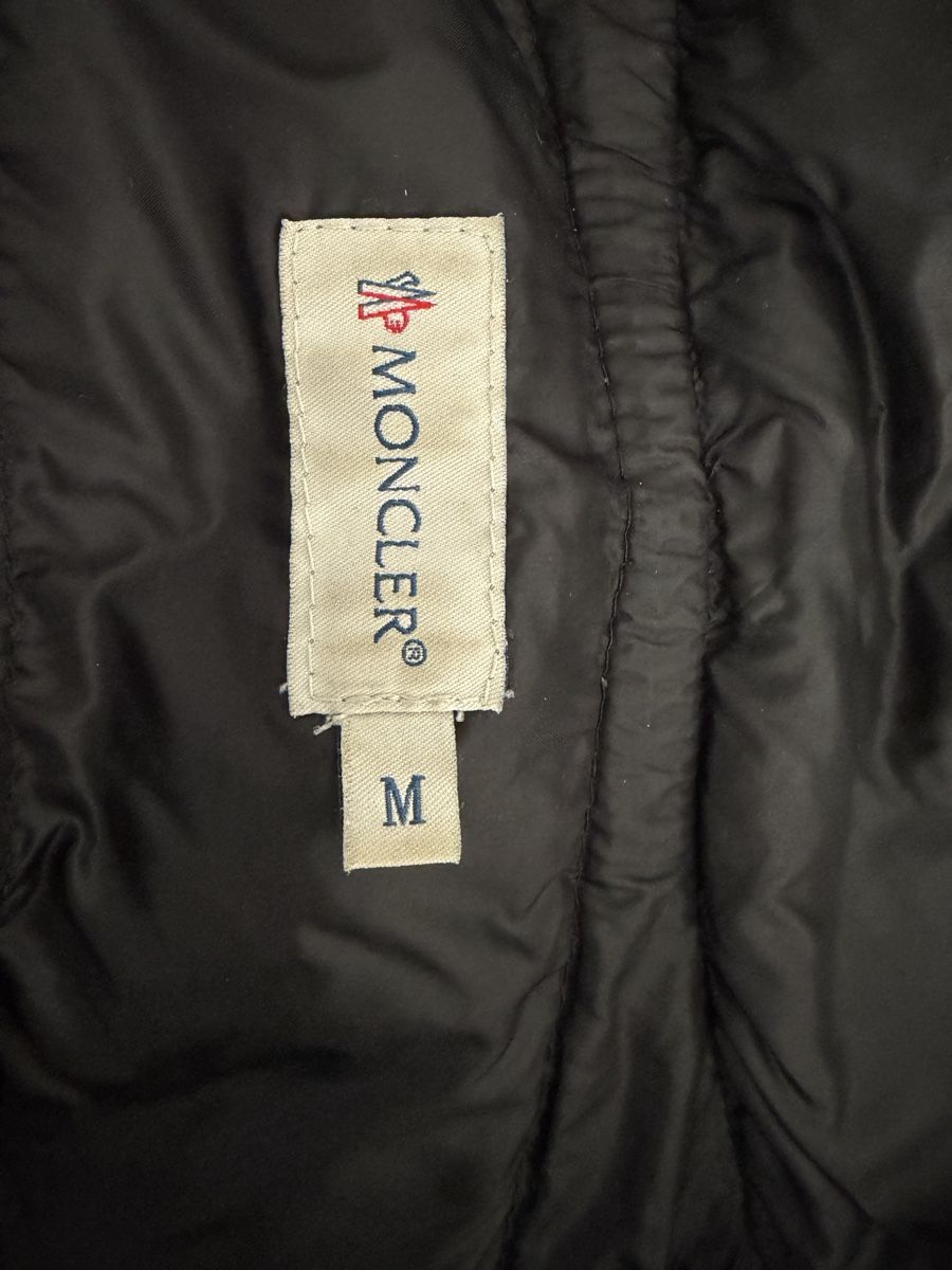 Moncler Giacche: Moncler Jacke M – Usato da Bern venduto da Olenush 3