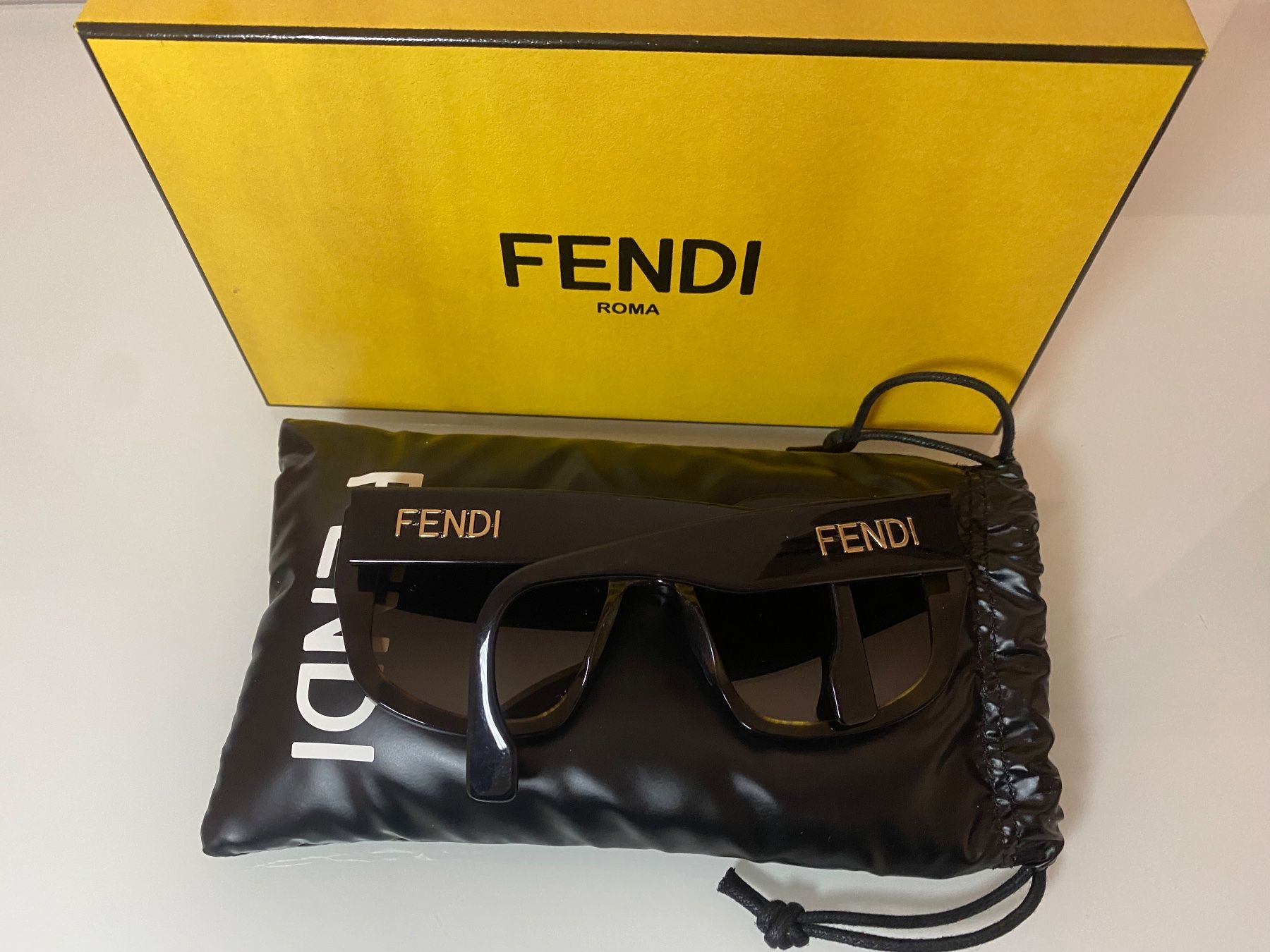 Fendi Occhiali & Lenti: Fendi Sonnenbrille – Usato da Zürich venduto da SS59 1