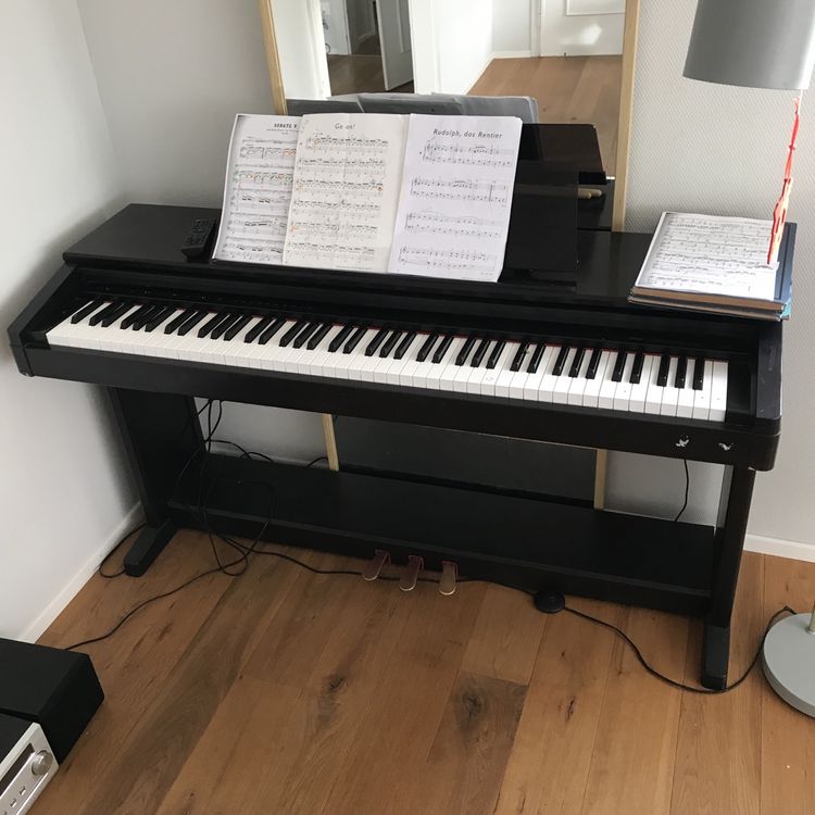 Yamaha clavinova on sale clp 670