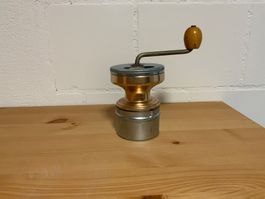 Antike Kaffeemühle Messing, Top Zustand, Sammlerstk.