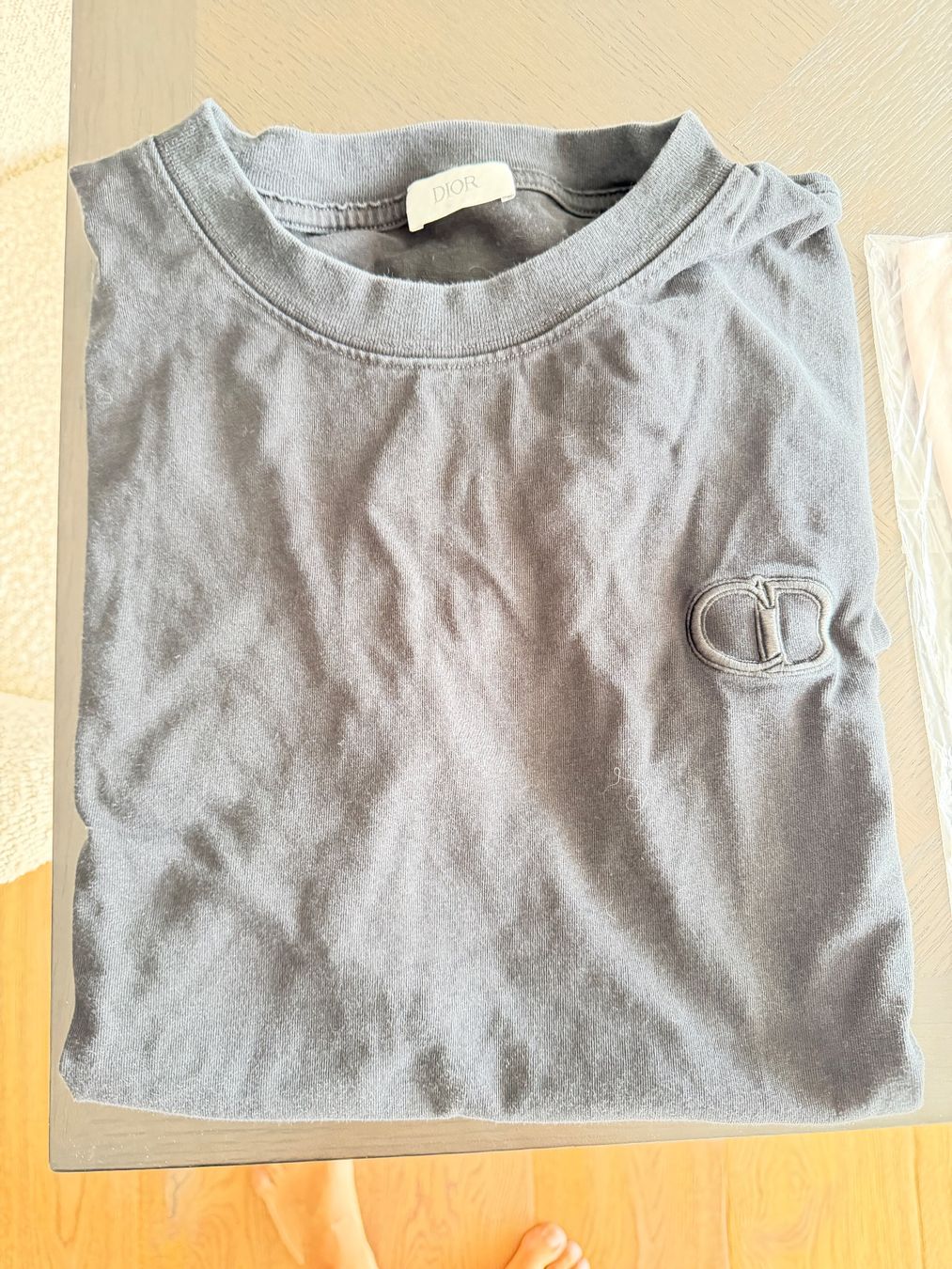 Dior Lotti di vestiti: KLEIDERPACKET DIV. T SHIRT UND PULLOVER AB CHF 1.- – Nuovo (secondo la descrizione) da Zollikofen venduto da Level_911 1