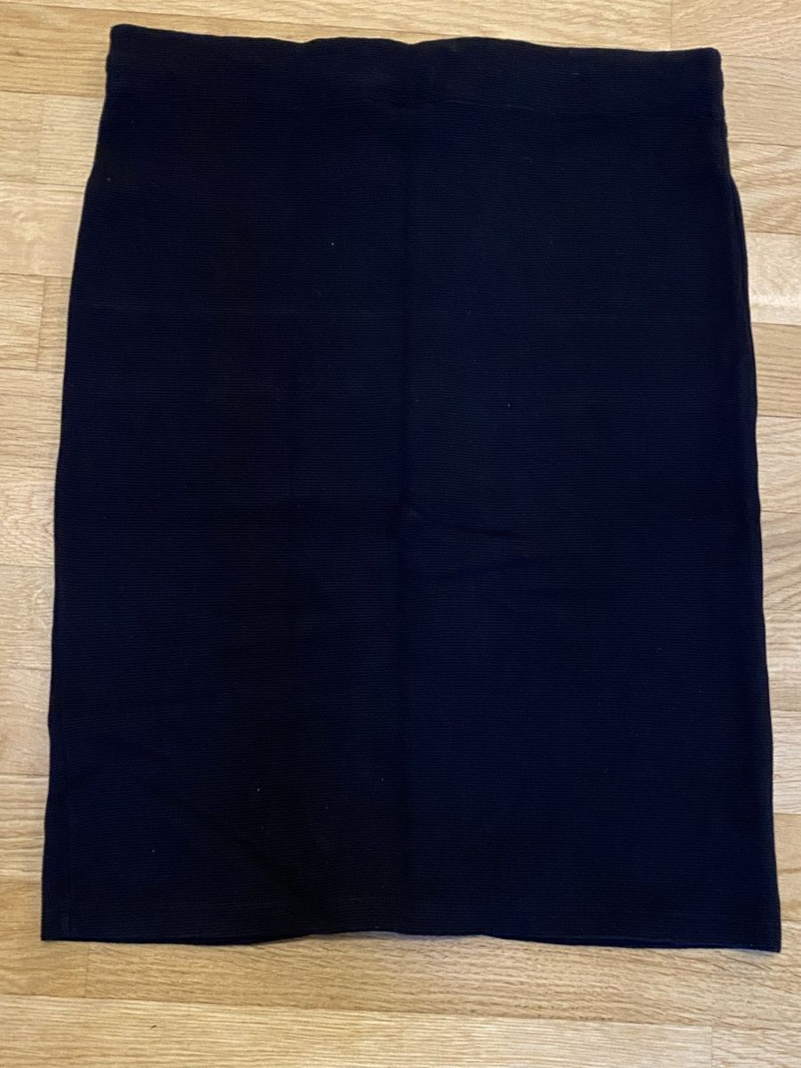 Jupes: Schwarzer Street One Rock Gr. 40 – D'occasion à Volketswil par Flamingo_66 1