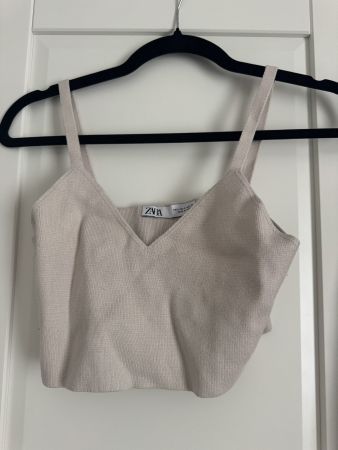ZARA Strick-Top beige mit V-Ausschnitt, Gr. S