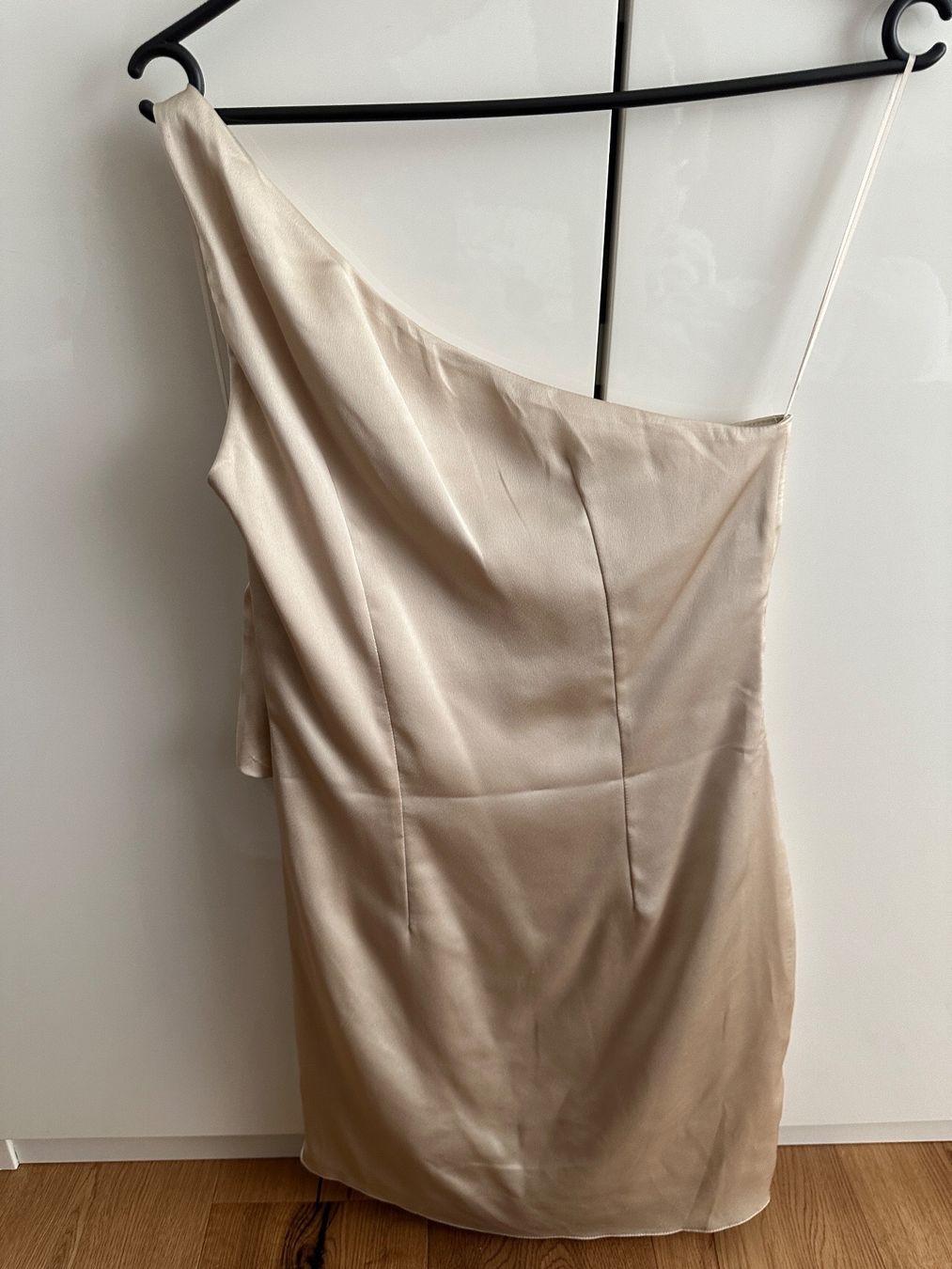 Asos Vestiti: Asymmetrisches Kleid – Usato da Perlen venduto da H.Spa 2