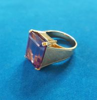 Massiv 18 Karat 750 Gold Amethyst Ring