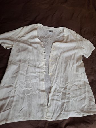 Tunique manches courtes taille 40/42 marque High Society