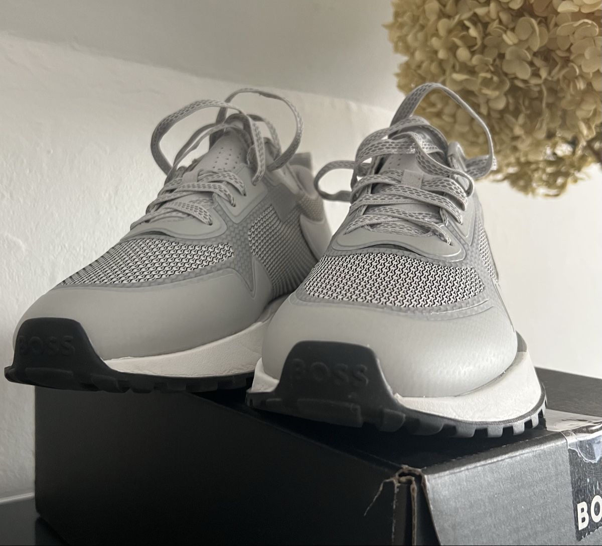 Hugo Boss Herrenschuhe: BOSS Sneakers Grösse 44  – Gebraucht aus chur von Ika11 1