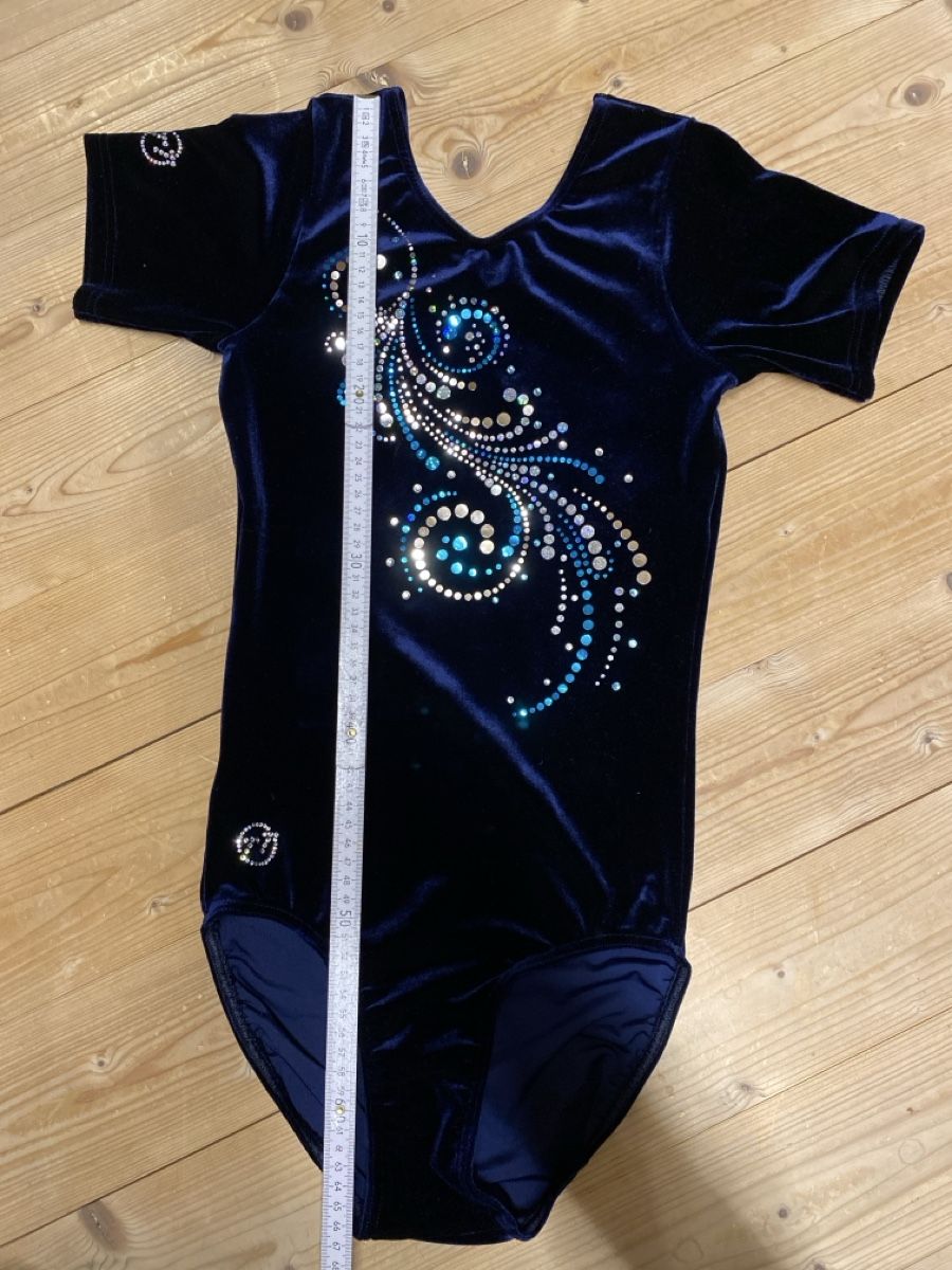 Scarpe, pantaloni & magliette da ginnastica: Turndress Geräteturnen Grösse S – Usato da Sissach venduto da elibis 2