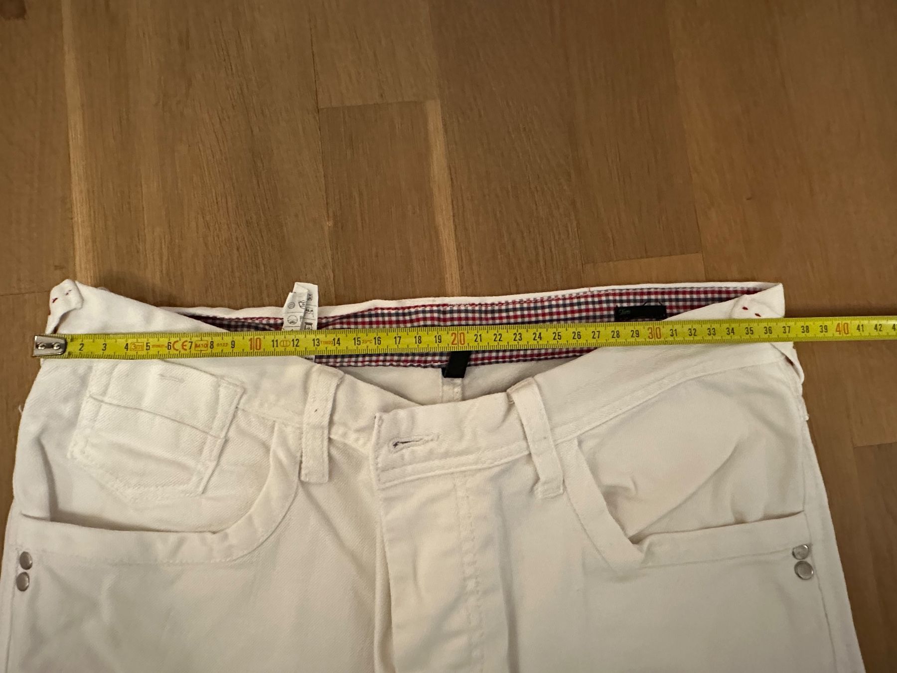 Sisley Pantaloni: Herren Hose Weiss – Nuovo (secondo la descrizione) da Langnau am Albis venduto da ren_v9bf 2