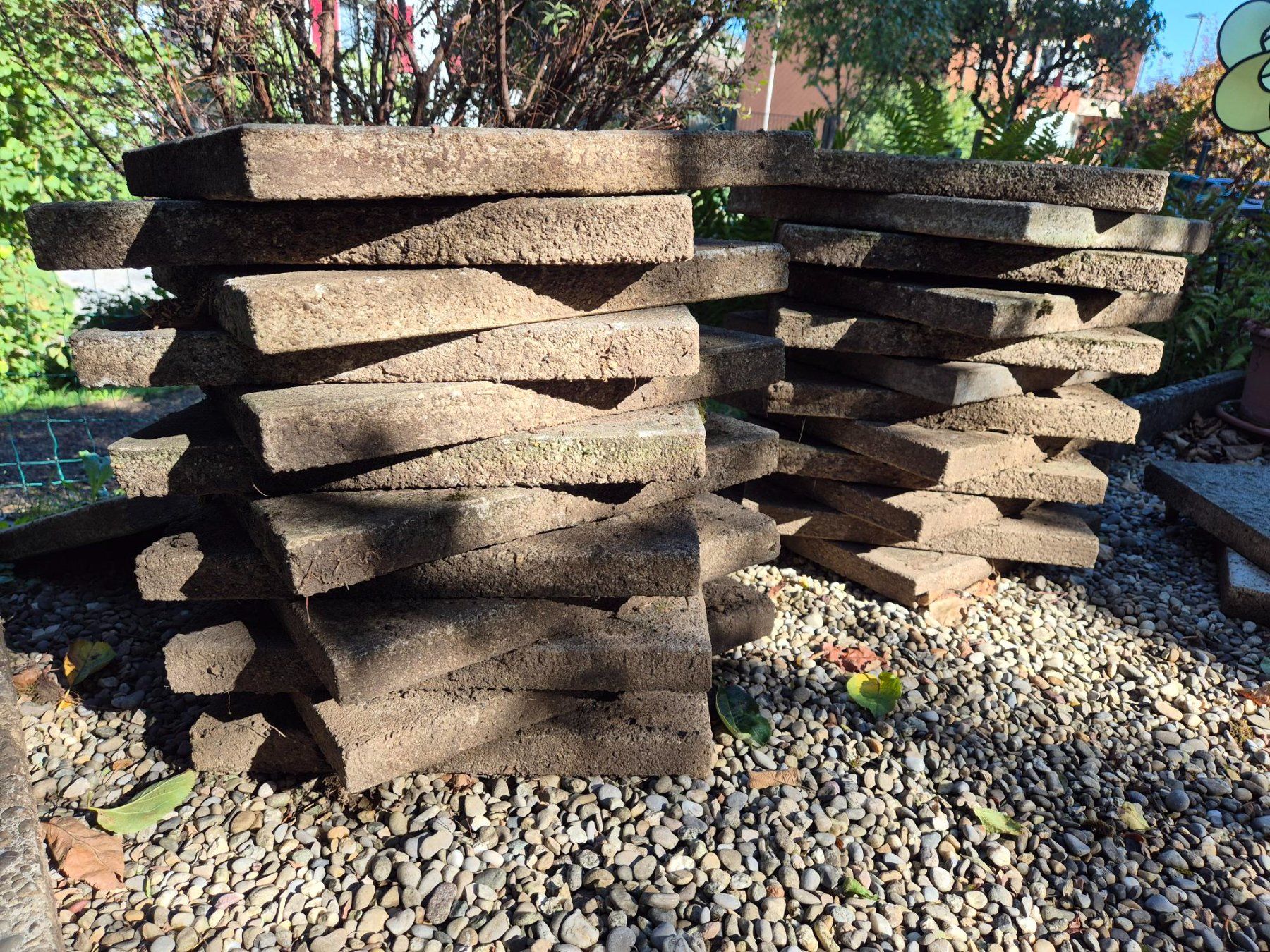 Rivestimenti per pavimenti: Betonplatten 44x44cm – Usato da Aarburg venduto da Wobbler20 1