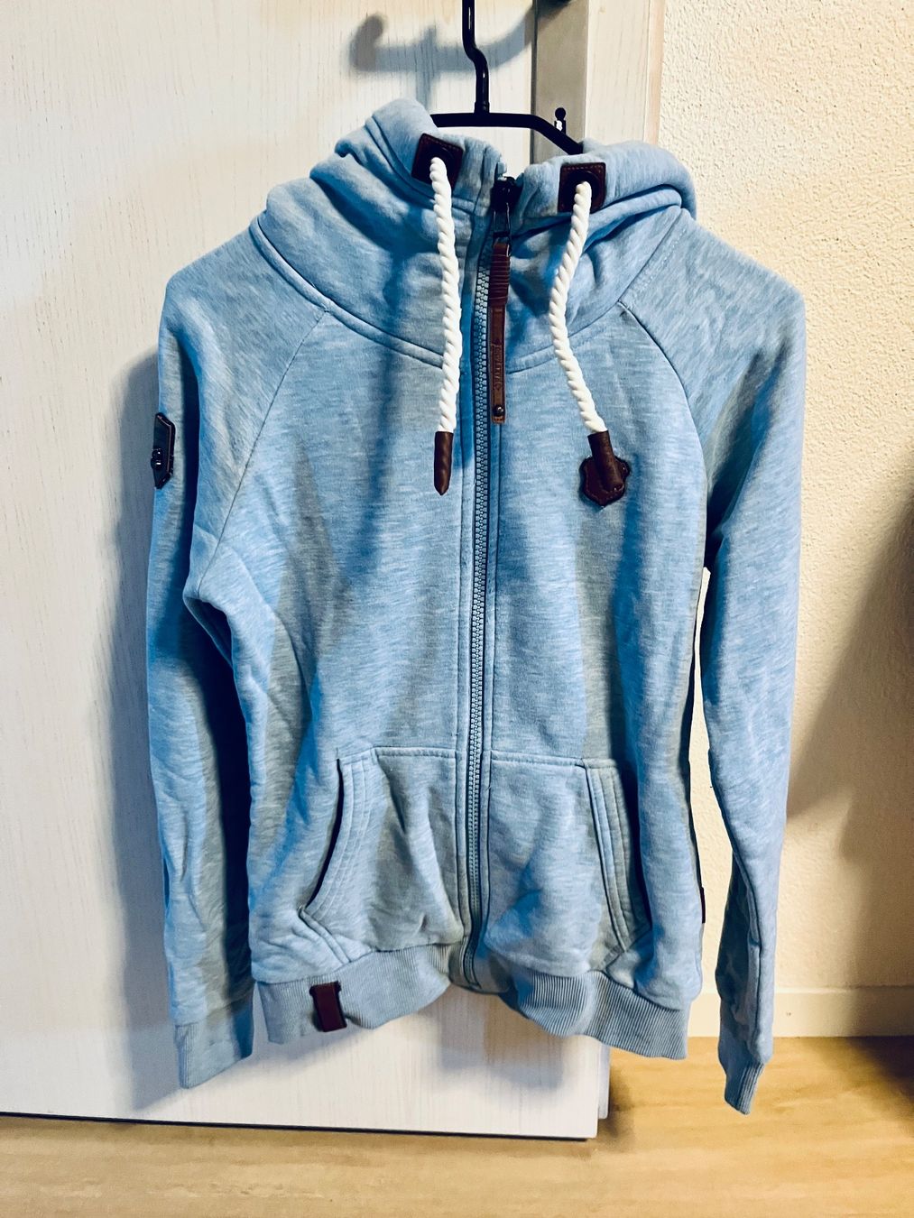 Naketano Maglioni & Felpe: Naketano Damen Pullover Sweatjacke Gr. M – Nuovo (secondo la descrizione) da Frauenfeld venduto da Repsol_Vani