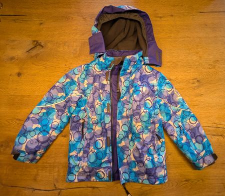 Kinder Skijacke Grösse 110 blau lila Muster Windproof