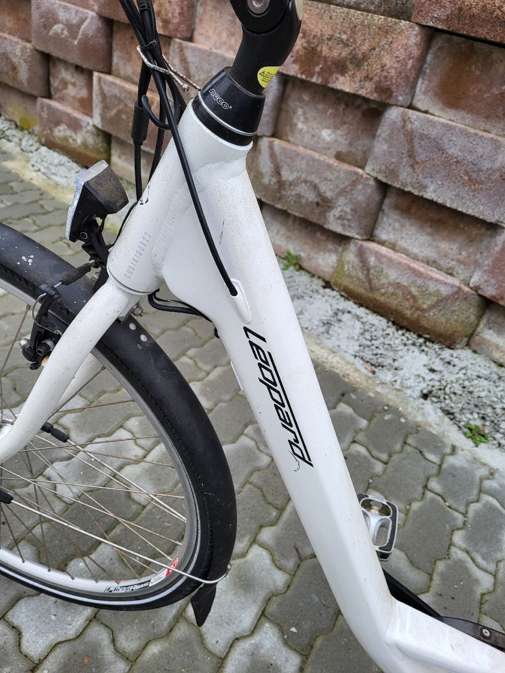 Leopard Velos: E -Bike 400km wie neu. – Gebraucht aus Kräiligen von kru_z2qg