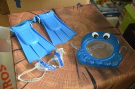 KINDER SCHWIMMEN