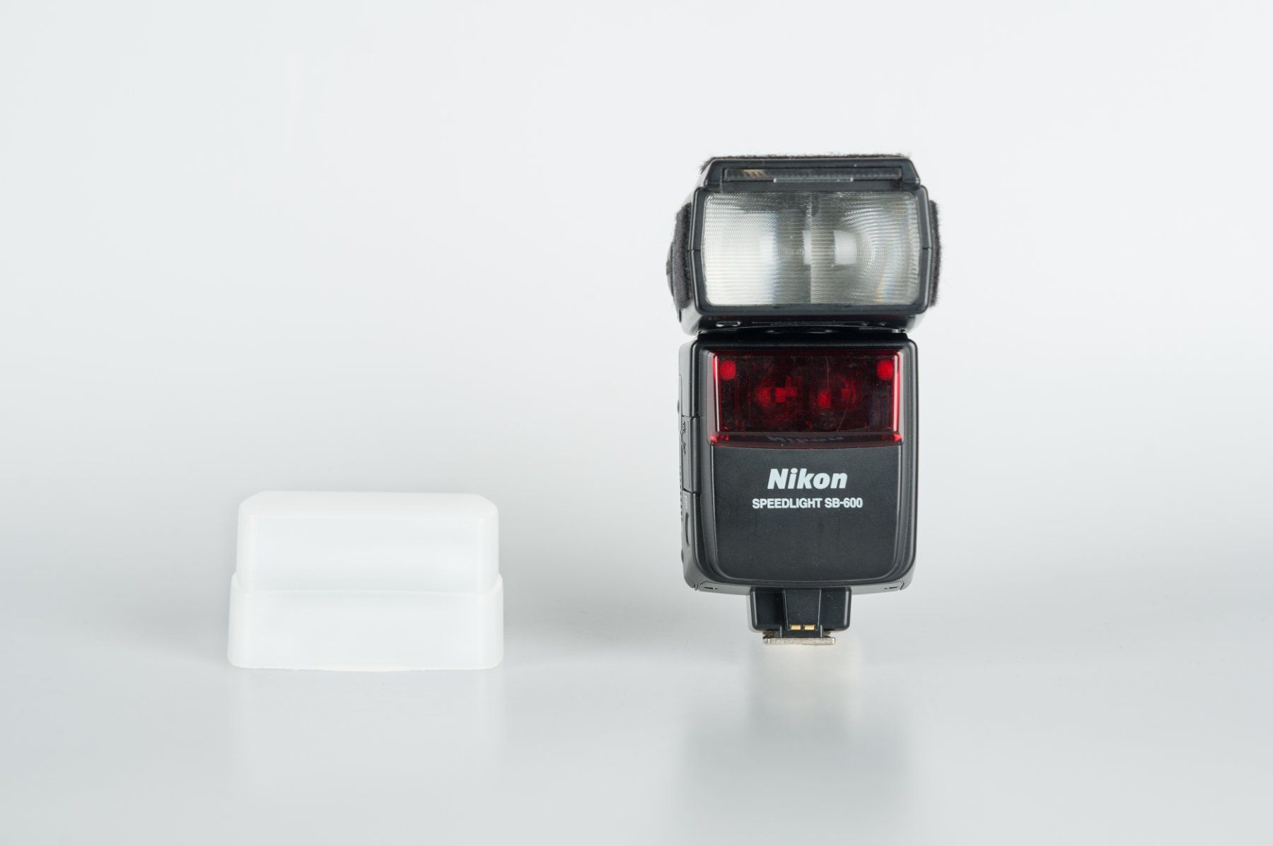Nikon Flash: Nikon SB-600 Blitz – Usato da Frauenfeld venduto da foto_winiger_gmbh