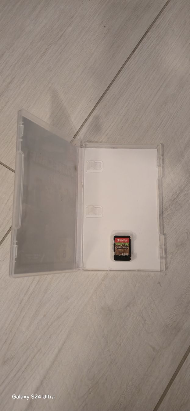 Nintendo Console: Nintendo Switch OLED+zelda pro Controller und noch ein Spiel – Usato da Trachslau venduto da ek40 3