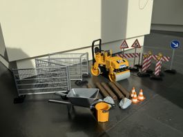 Bruder CAT Walze mit Baustellen Zubehör gebraucht