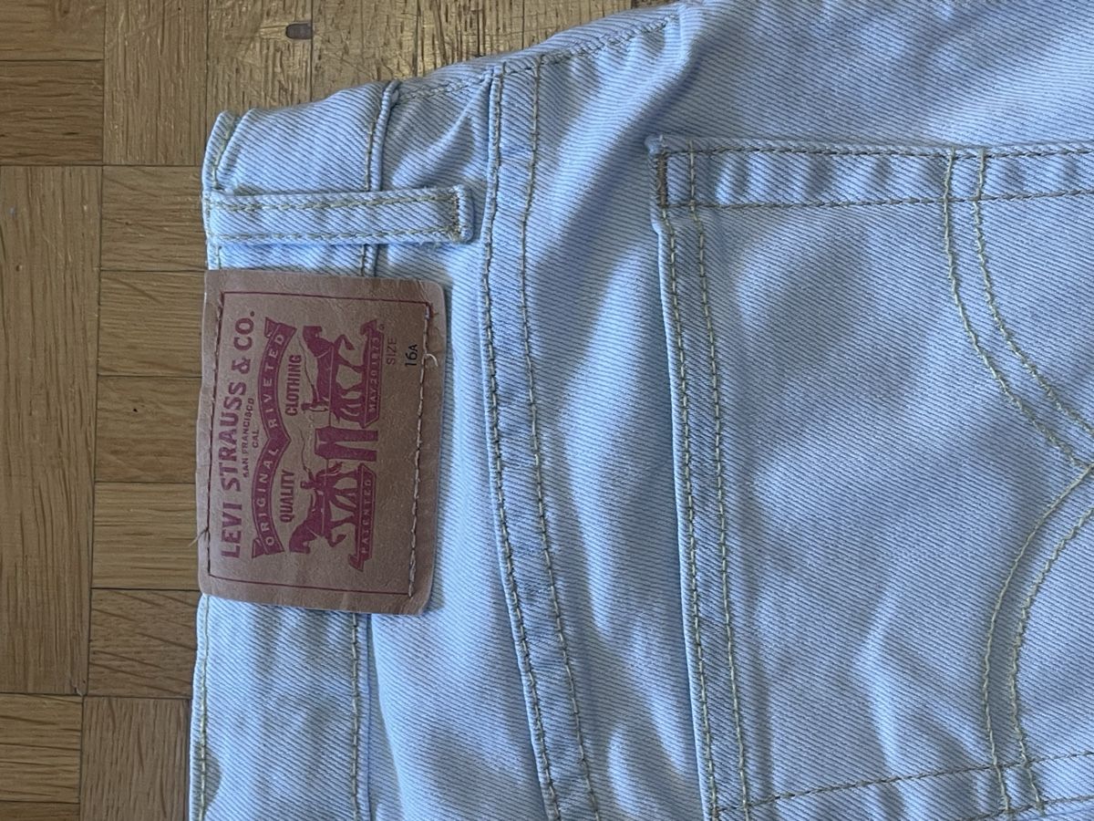 Pantalons: 2 Jeans-Shorts – D'occasion à Zürich par David.zh 6