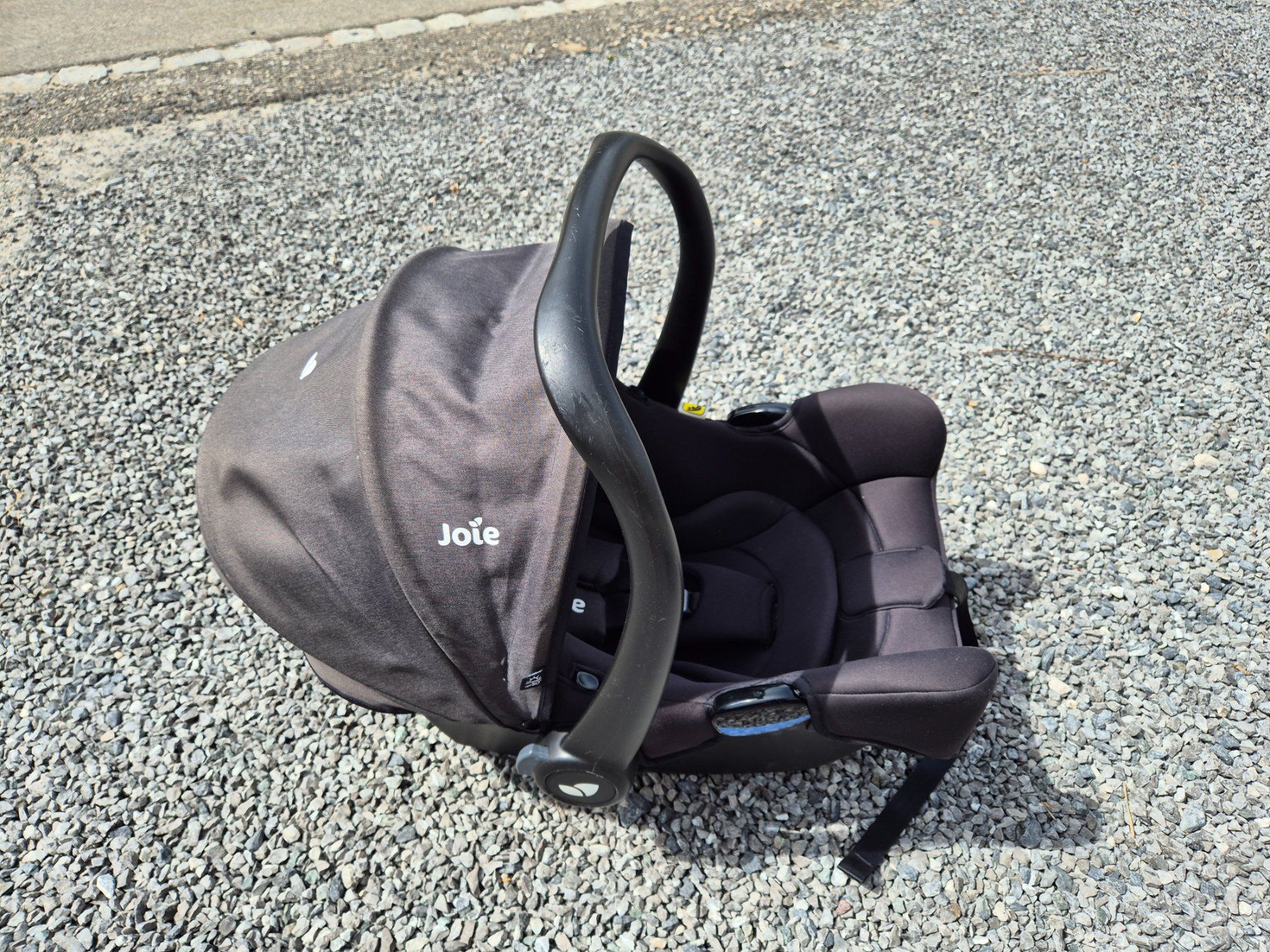 Joie Seggiolini per auto: Joie Babyschale mit Isofix-Basis – Usato da Walzenhausen venduto da rac_2pk2 2