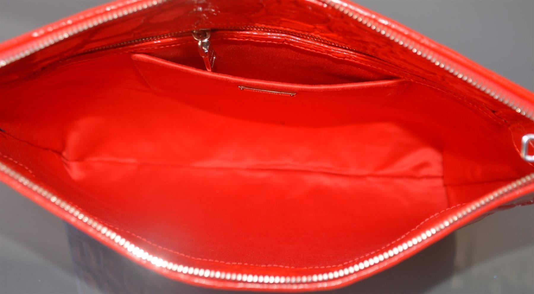 Miu Miu Taschen für Damen: Tasche / grande pochette Miu Miu – Gebraucht aus Collonges von Auganien 9
