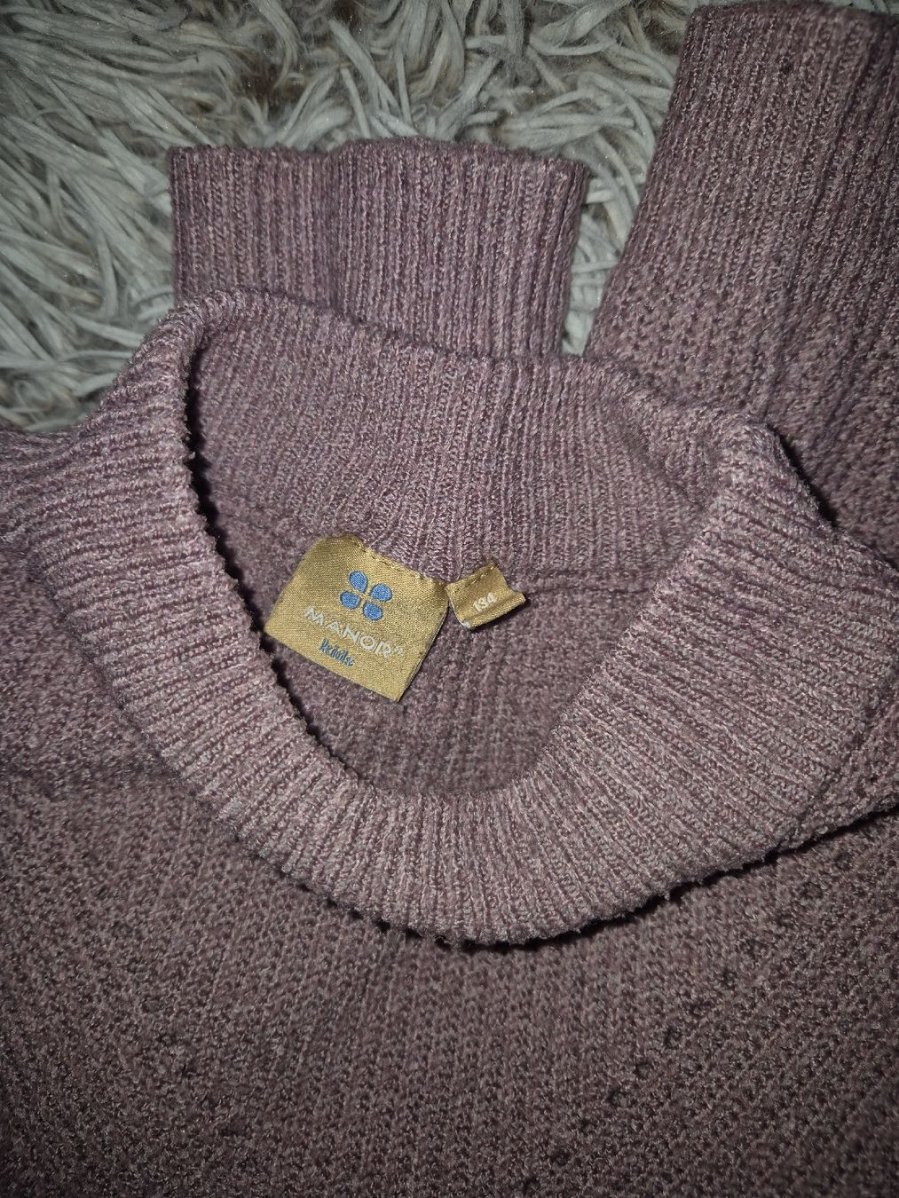 Manor Pulls et sweat-shirts: Manor Strickpullover, Grösse 134 – D'occasion à Richterswil par ChristinW01 2