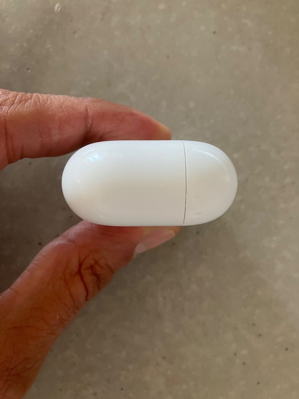 Apple Cuffie: Apple AirPods Pro 1 Charging Case – Usato da Lausanne venduto da mr.v 8