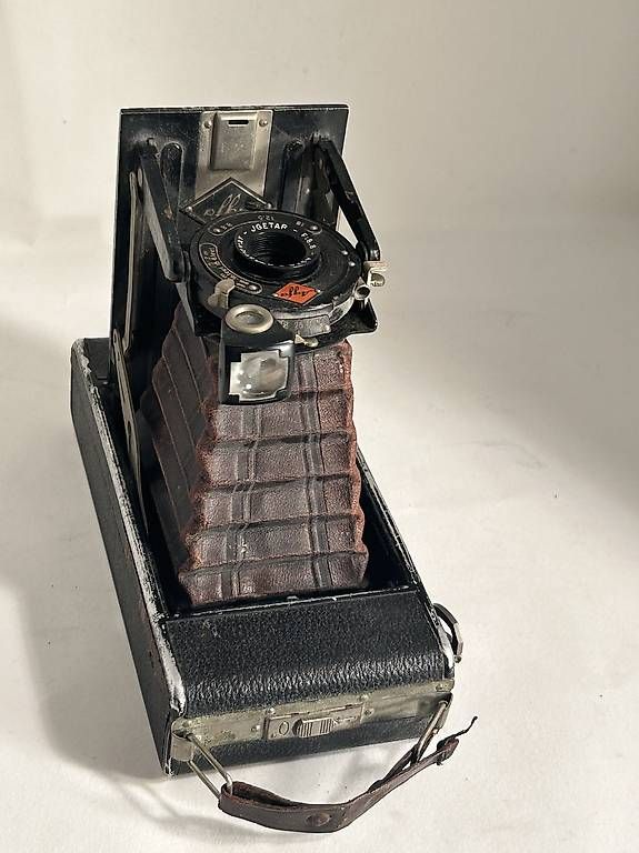 Fotocamera: fotocamera Agfa JGETAR 1930 a soffietto  – Usato da Cugnasco venduto da dilan1