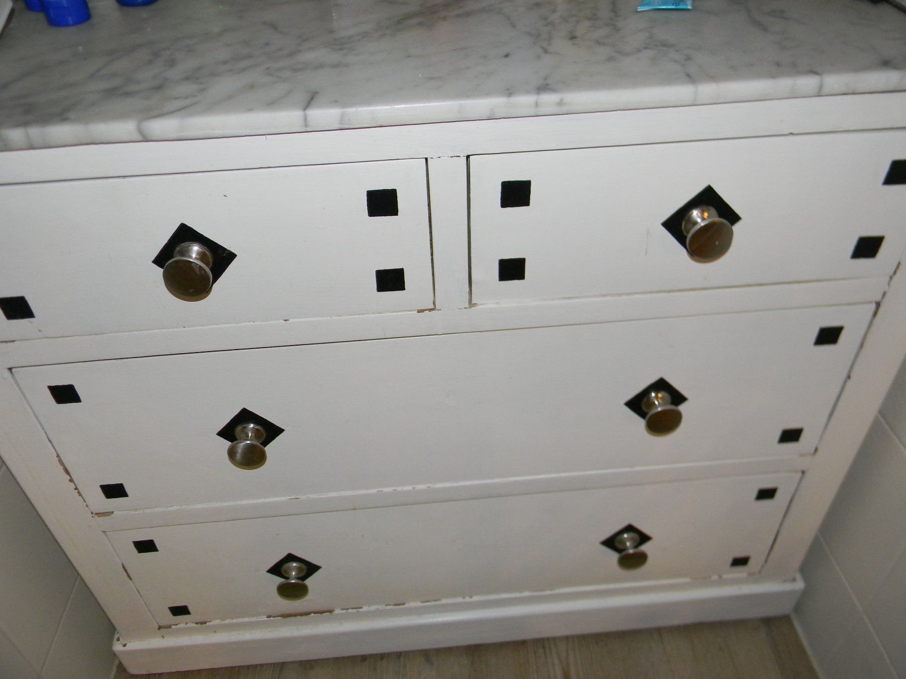 Kommoden: ancienne commode repeinte – Gebraucht aus Bournens von monique048 1