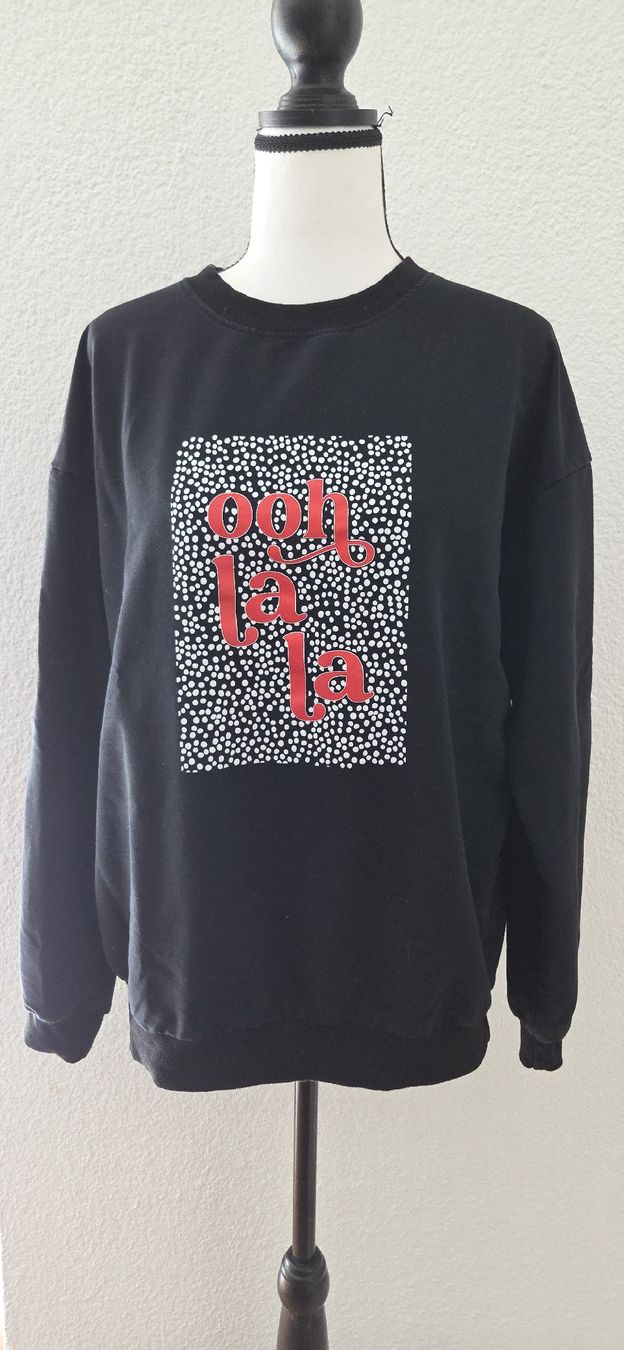 Maglioni & Felpe: Schwarzer "Ooh la la" Pullover, Grösse L, neuwertig – Nuovo (secondo la descrizione) da Näfels venduto da CH.Kchlineknopf