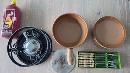 Käsefondue-Set mit Caquelon, Brenner, Tellern und Gabeln