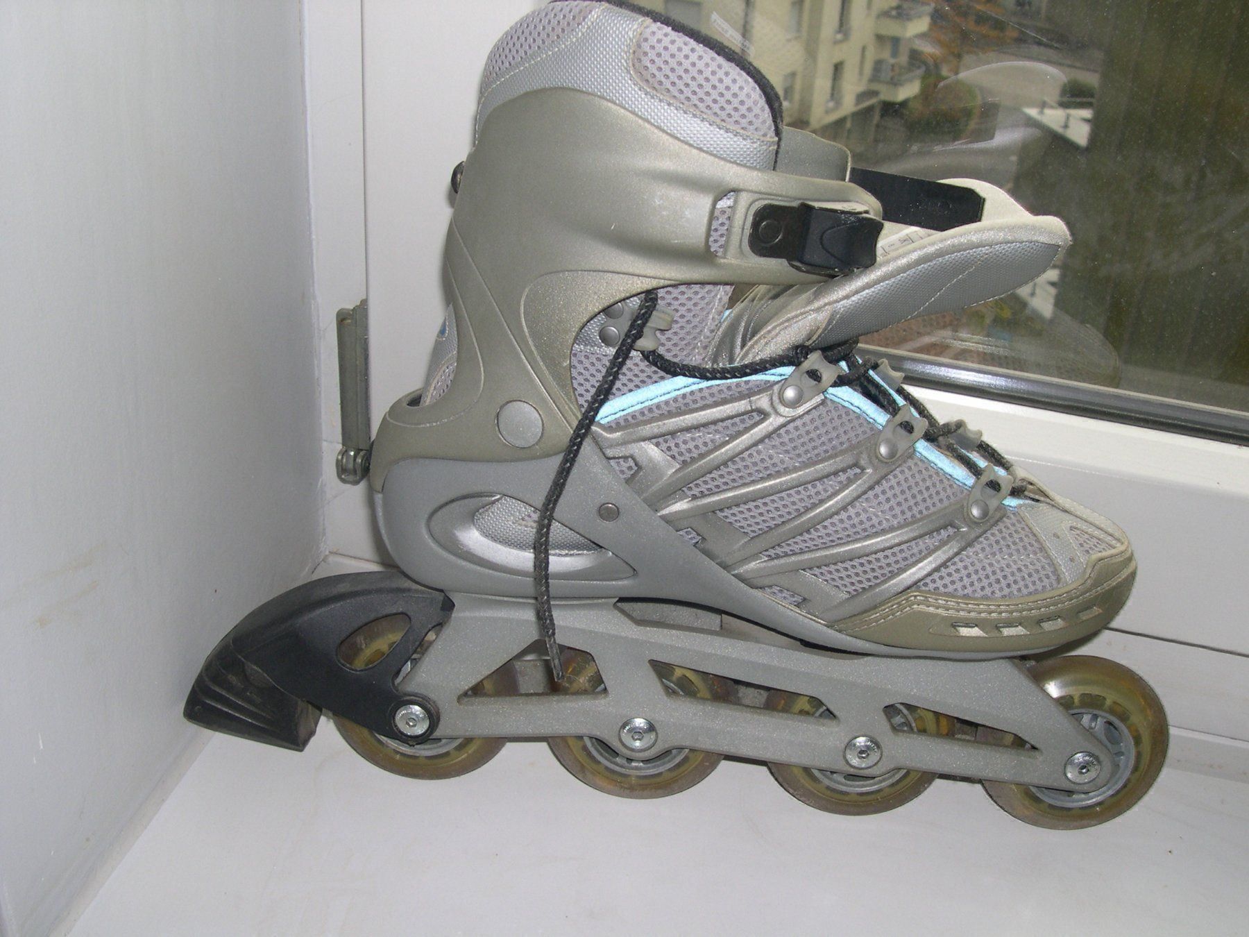 Salomon Pattini in linea & Pattini a rotelle: SALOMON (Inline- Skates)  EUR 39 – Usato da Thun venduto da Catfriends 1