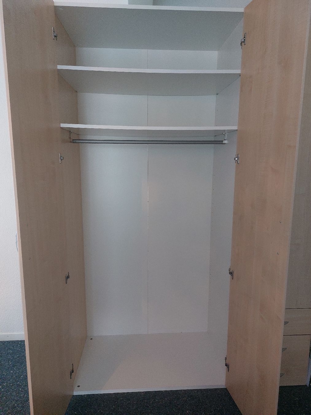 Armadi: Kleiderschrank – Usato da Uttigen venduto da bau_rxn6 8