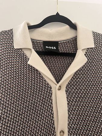 Hugo Boss T-Shirt zu verkaufen 