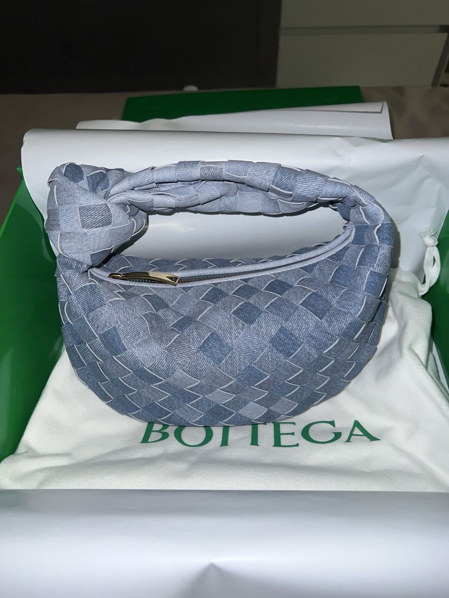 Bottega Veneta Borse da donna: Bottega Veneta Denim Mini Jodie – Nuovo e nell'imballaggio originale da Baden venduto da Kikikickz